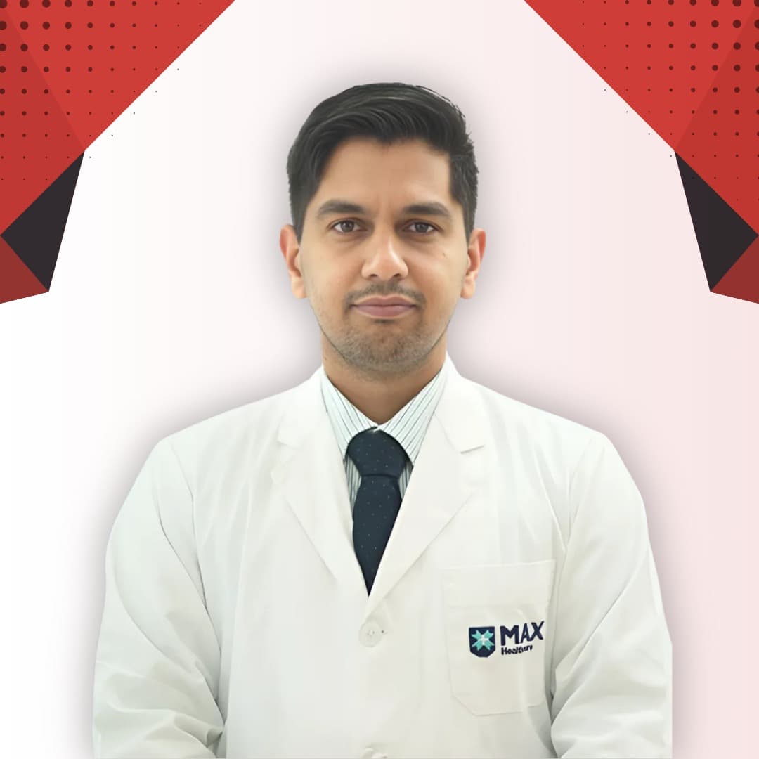 Portrait of Dr. Amit Badola, Consultant in Medical Oncology